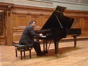 Paris International Piano Competition, 2003